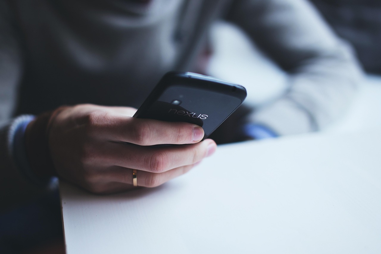復縁を電話占いで試す前に知っておくべき当たらない理由は？